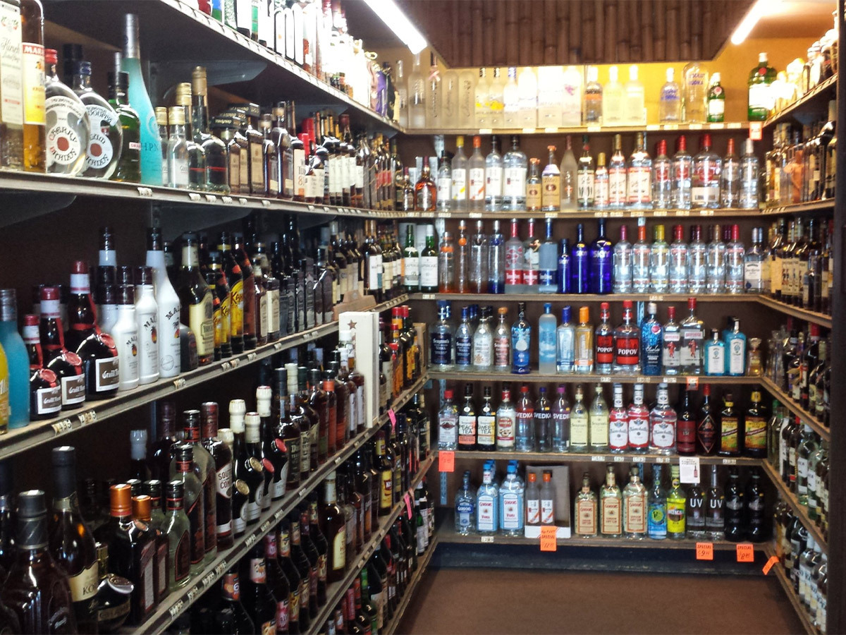 Trader Mort's Liquor & Deli